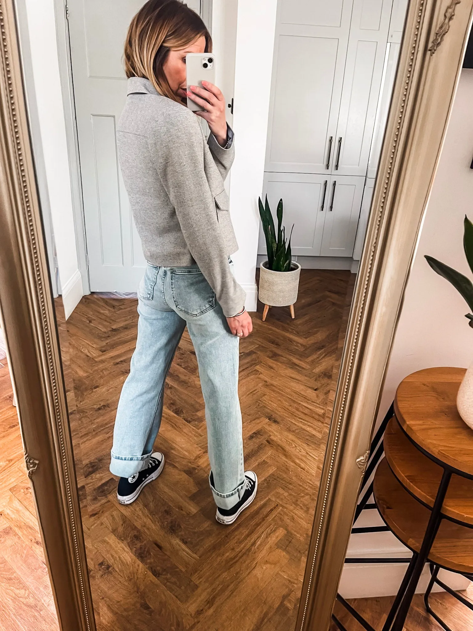 Loose Straight Stretch Jeans