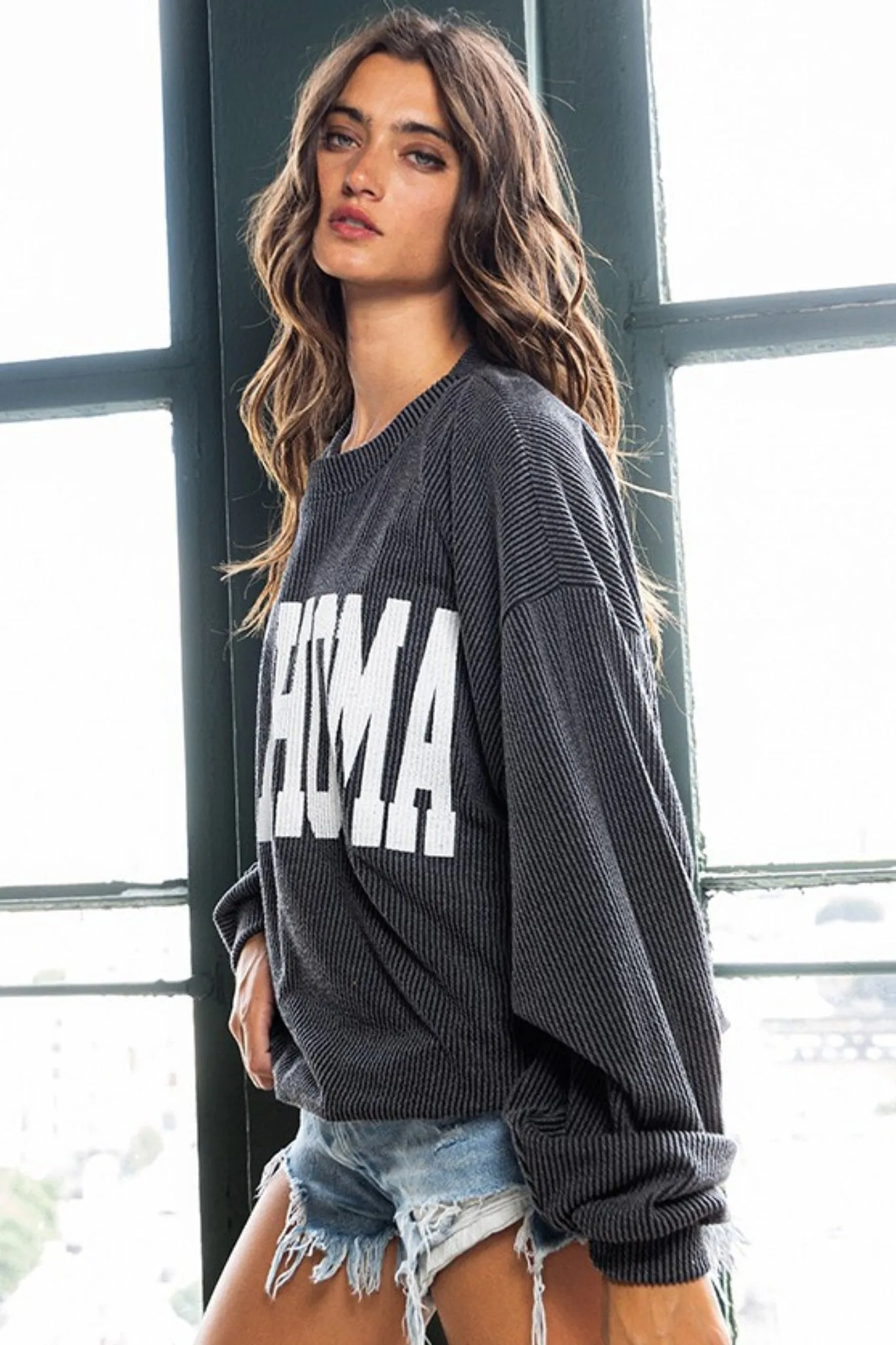 OKLAHOMA Comfy Oversize Graphic Sweatshirt